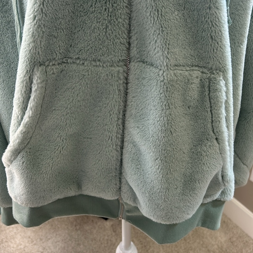 ๐ Wild Fable Jacket - Picture 4 of 6